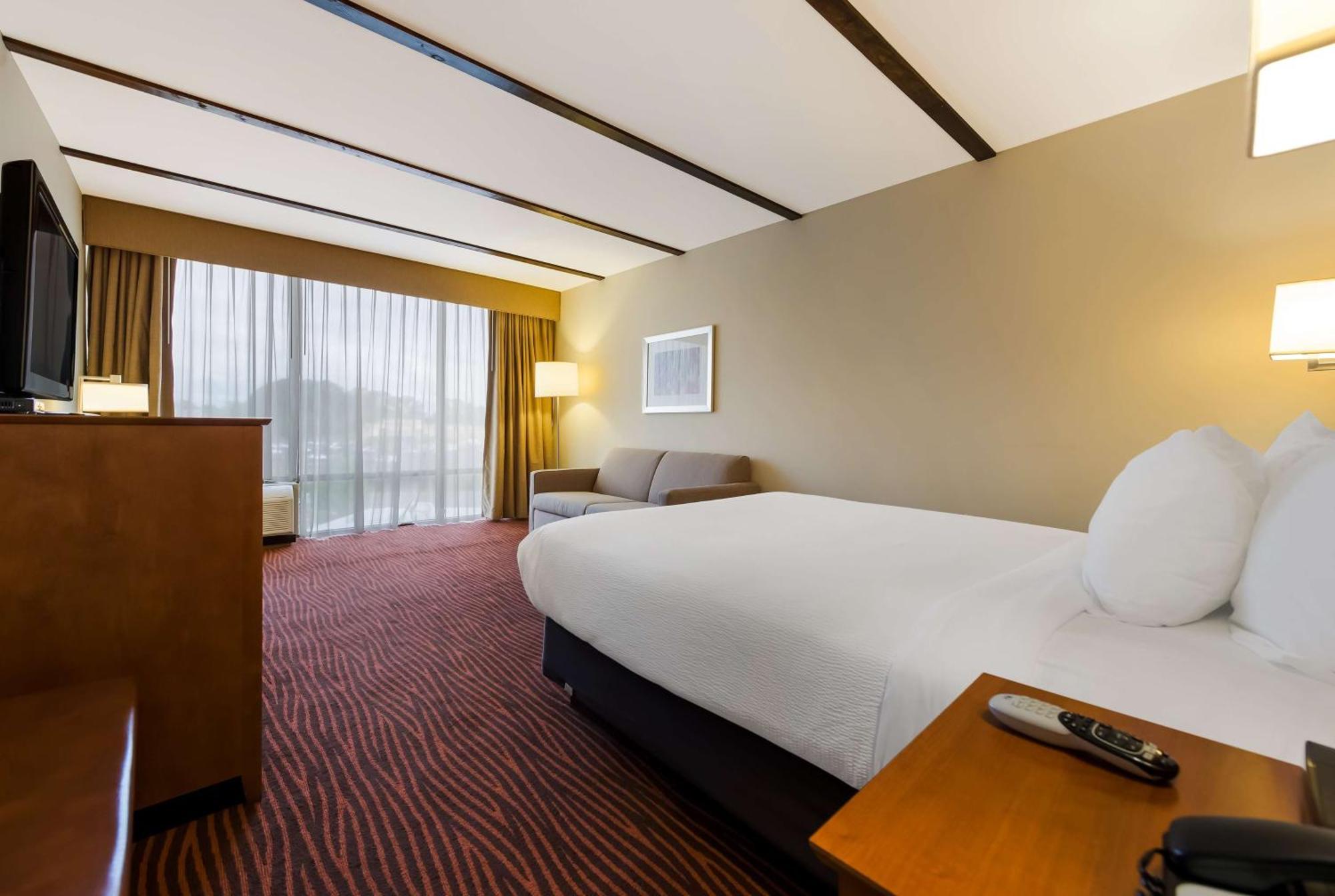 Best Western Executive Hotel New Haven-West Haven Buitenkant foto