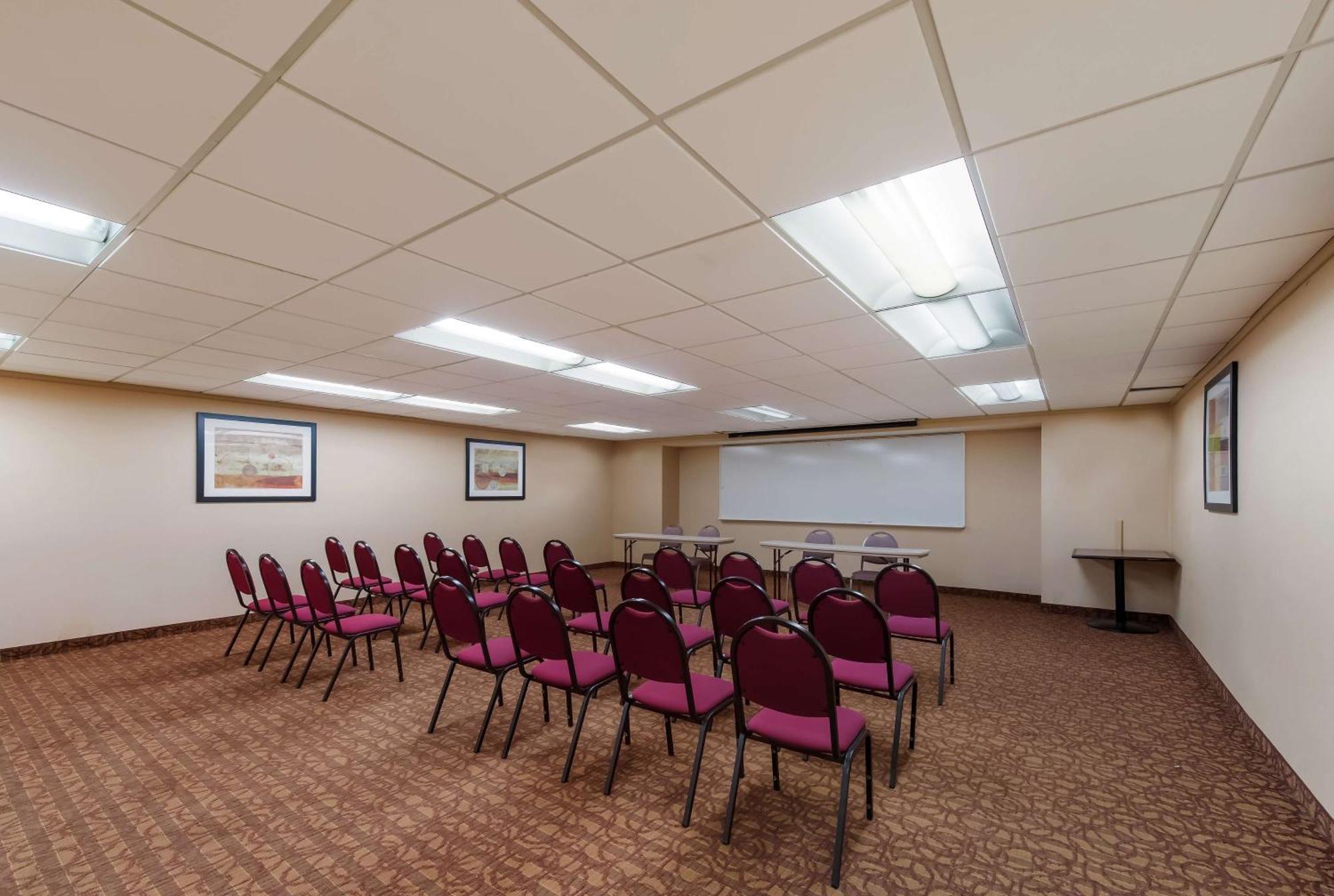 Best Western Executive Hotel New Haven-West Haven Buitenkant foto