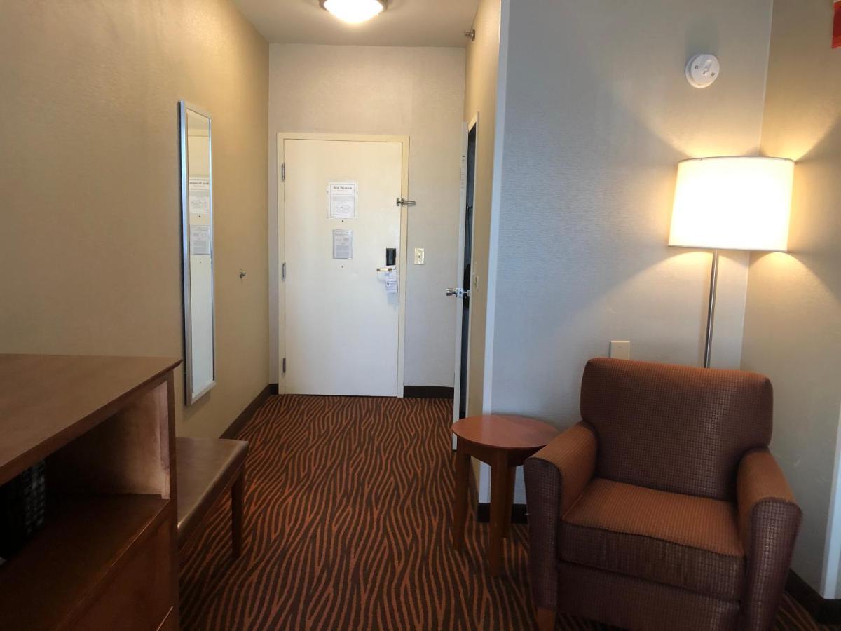 Best Western Executive Hotel New Haven-West Haven Buitenkant foto